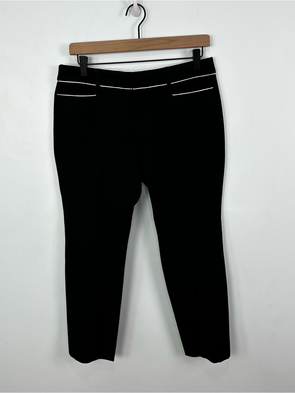 Banana Republic Sloan Crop Ankle Pant Black with Cream Trim Size 6 Petite